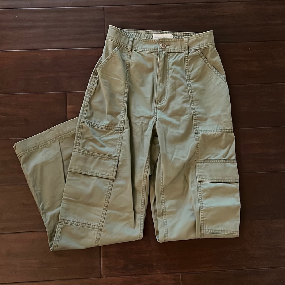 Abercrombie Relaxed Utility Pants, Size 26 Short